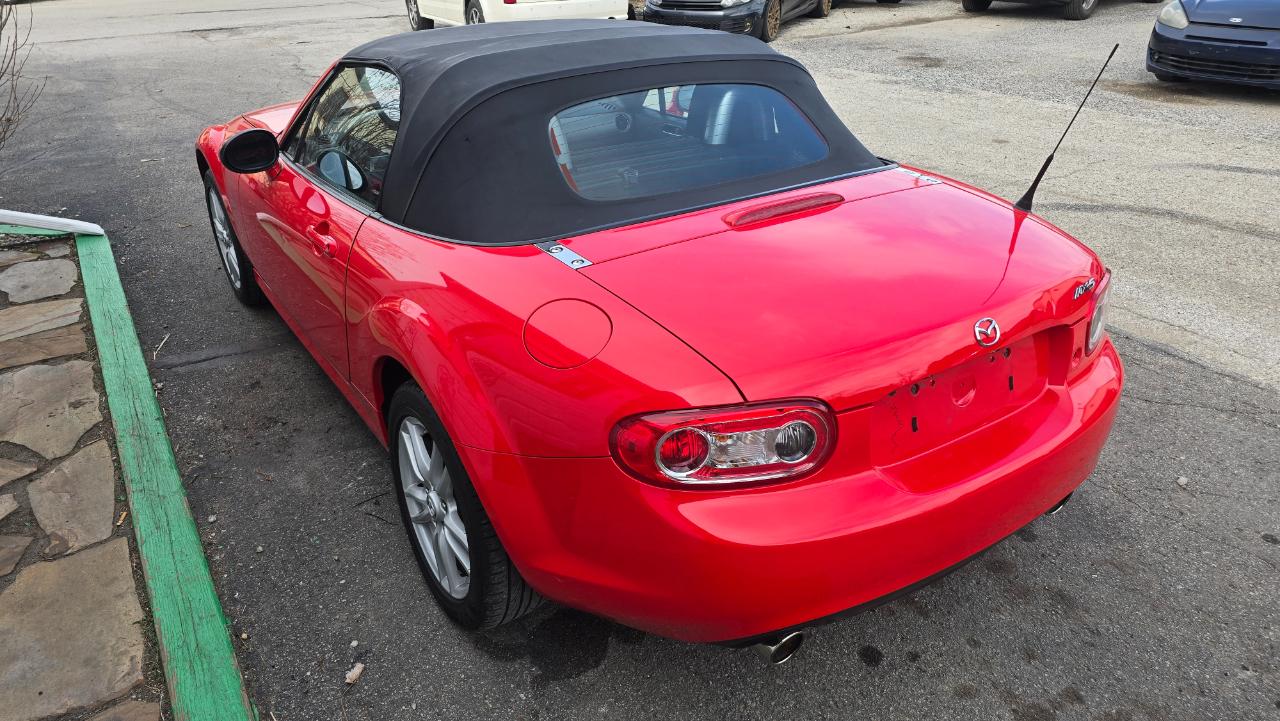 Mazda MX-5 Miata Sport 2010
