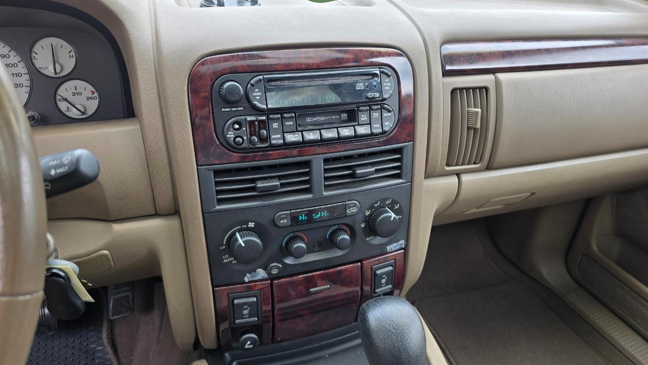 Jeep Grand Cherokee Limited 2WD 2002