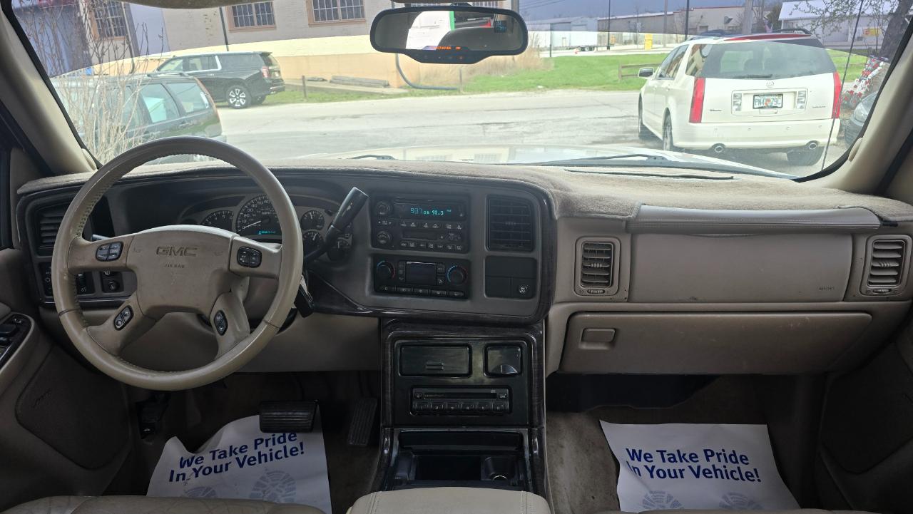 GMC Yukon Denali XL AWD 2004