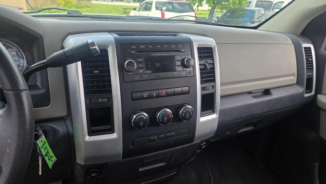 RAM 1500 SLT LWB 2WD 2012