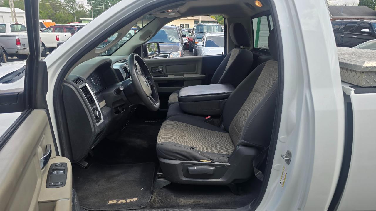 RAM 1500 SLT LWB 2WD 2012