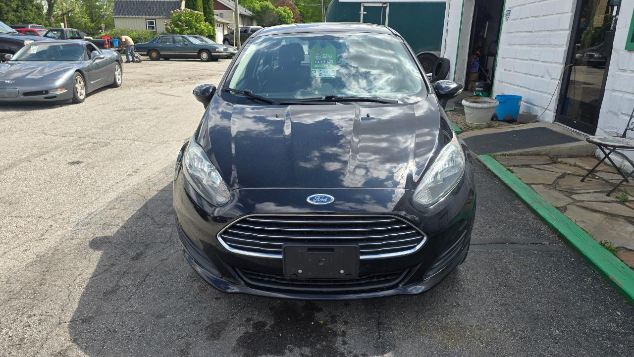 Ford Fiesta SE Sedan 2016