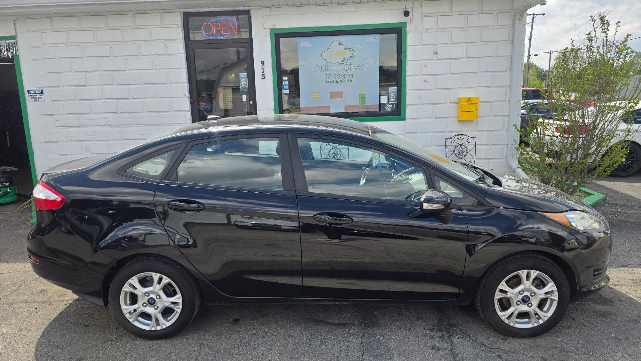 Ford Fiesta SE Sedan 2016
