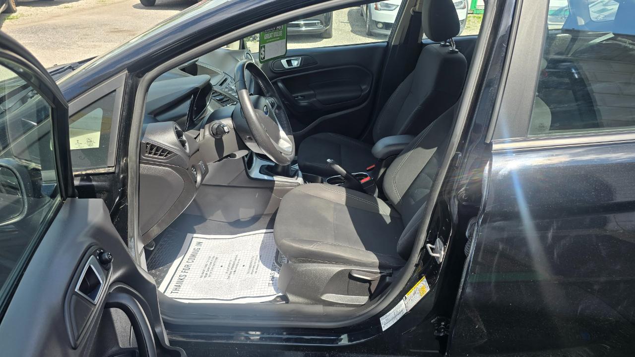 Ford Fiesta SE Sedan 2016