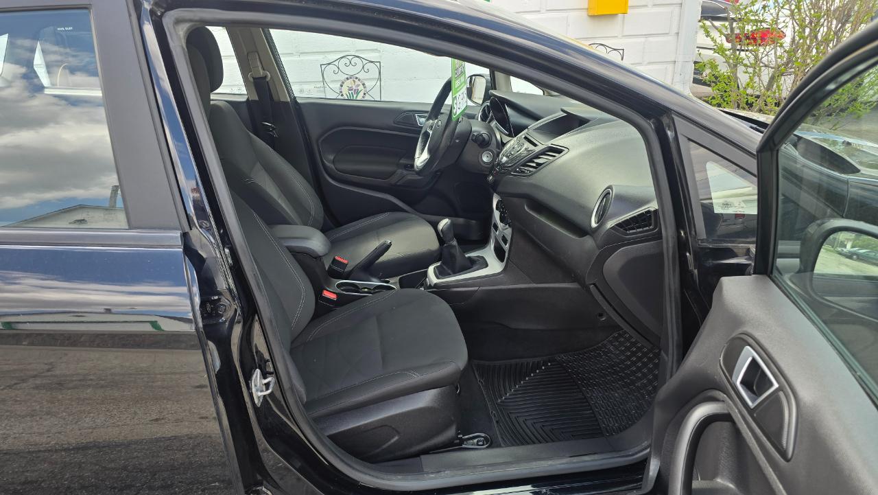 Ford Fiesta SE Sedan 2016