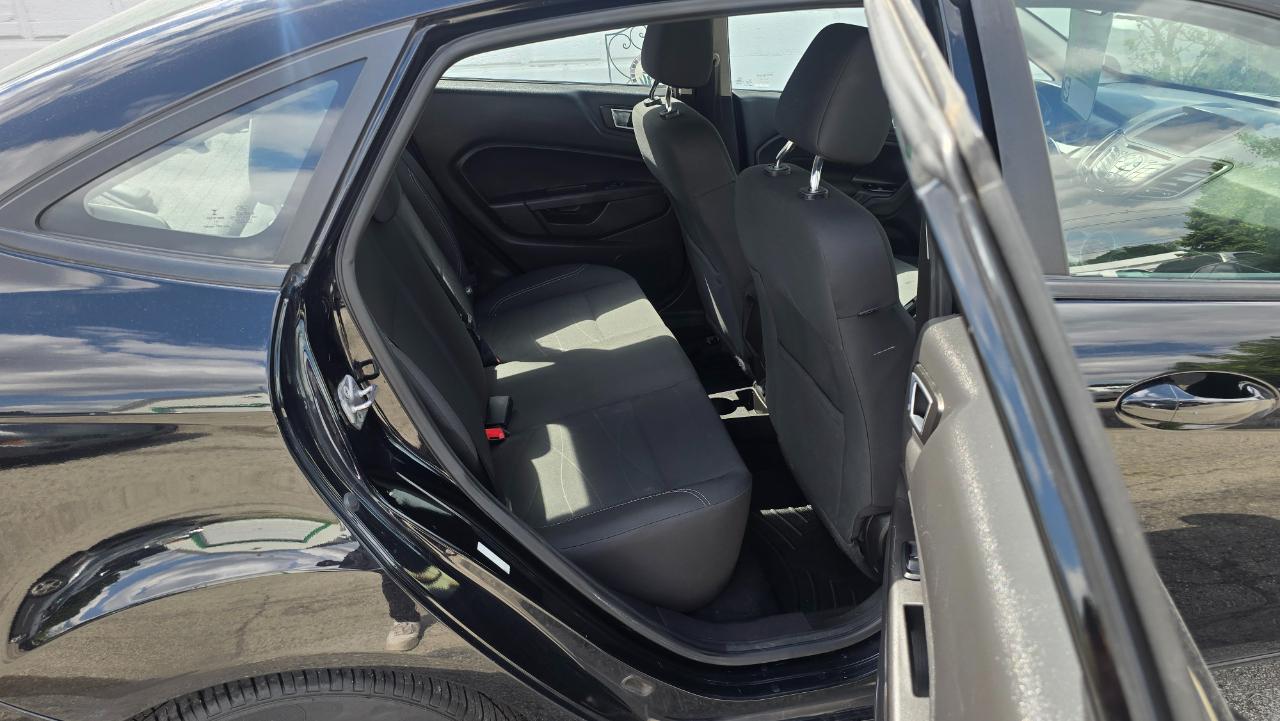 Ford Fiesta SE Sedan 2016