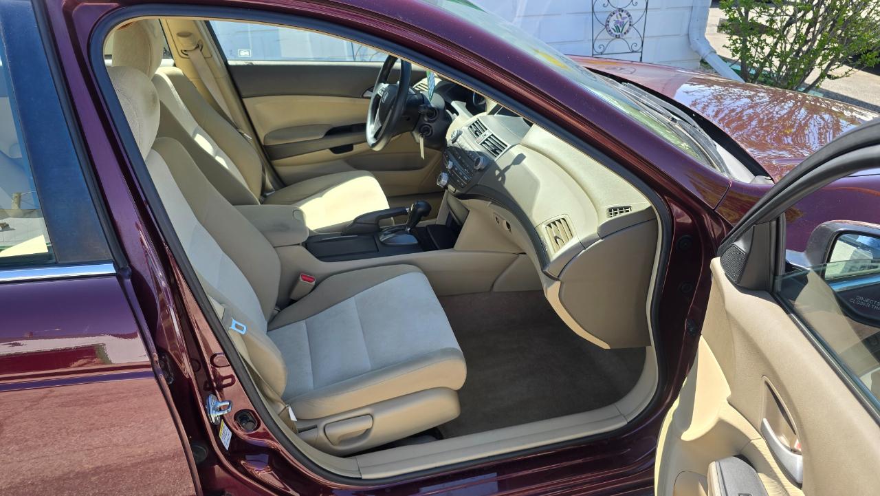 Honda Accord LX sedan AT 2008