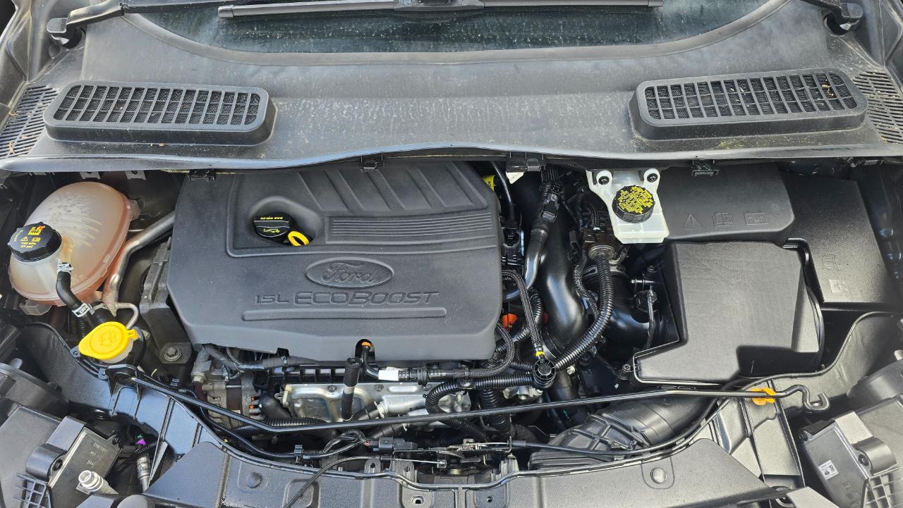 Ford Escape Titanium 4WD 2017