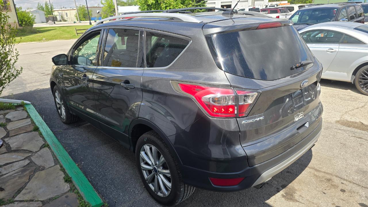 Ford Escape Titanium 4WD 2017