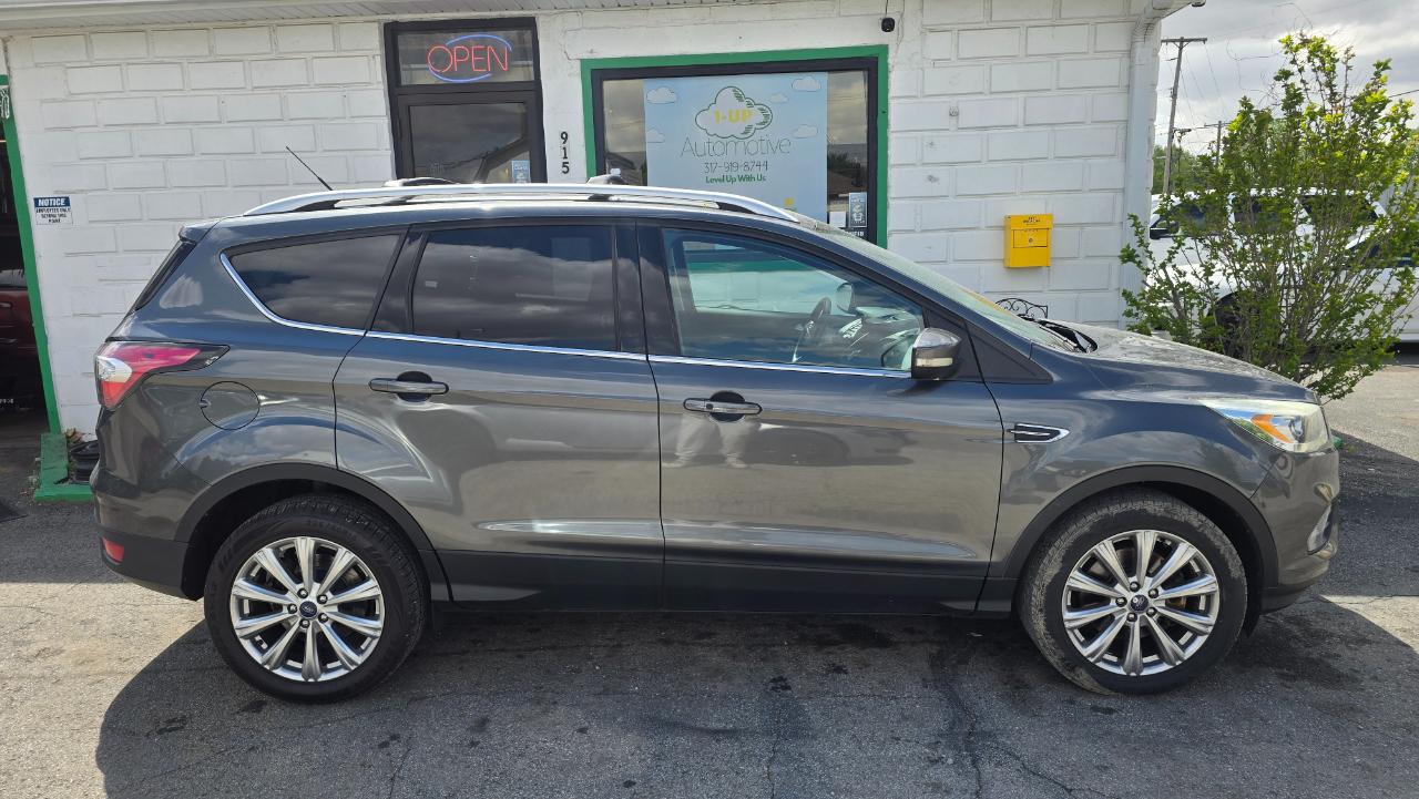 Ford Escape Titanium 4WD 2017