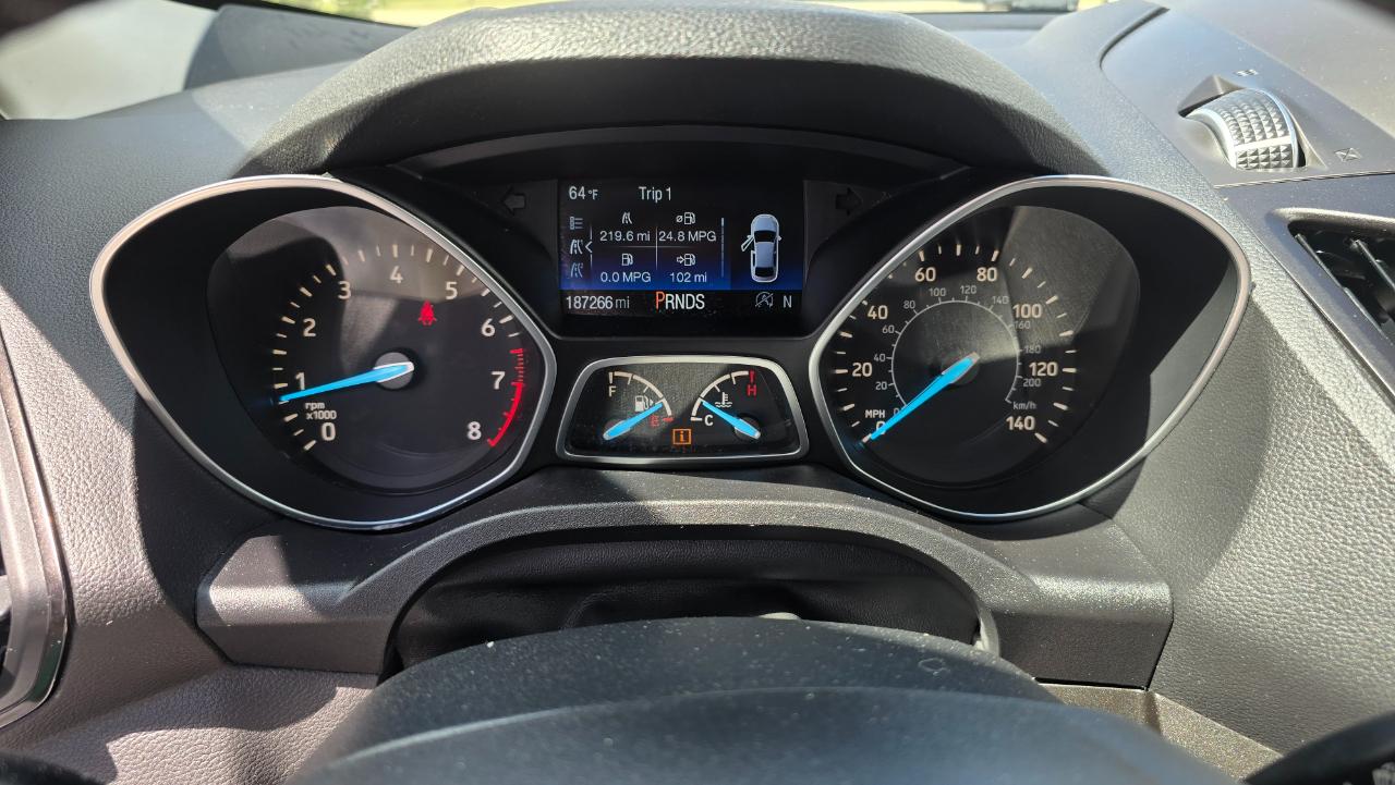 Ford Escape Titanium 4WD 2017