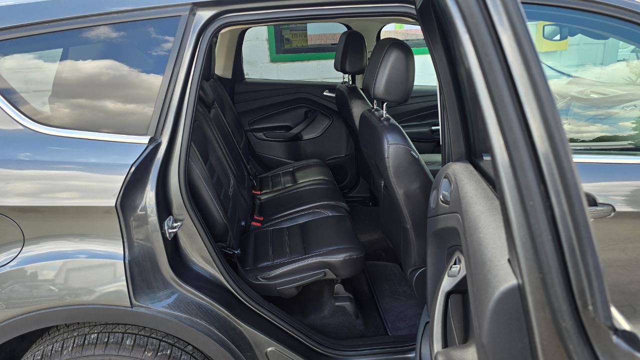 Ford Escape Titanium 4WD 2017