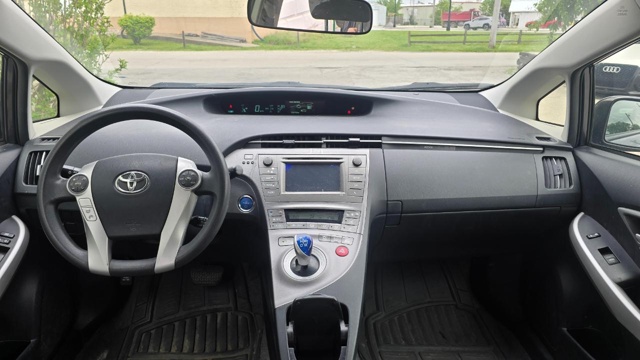 Toyota Prius Prius II 2013