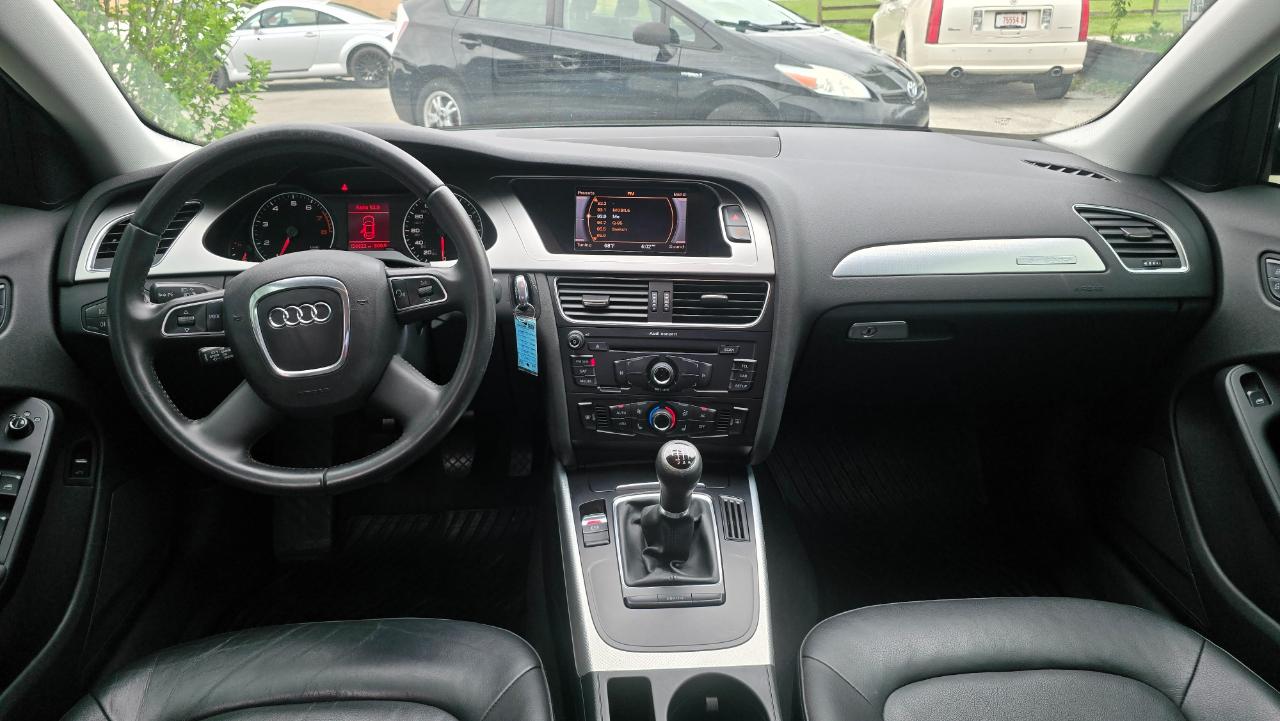 Audi A4 2.0T Sedan quattro Manual 2010