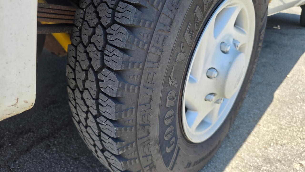 Ford F-250 SD XL 2WD 2004