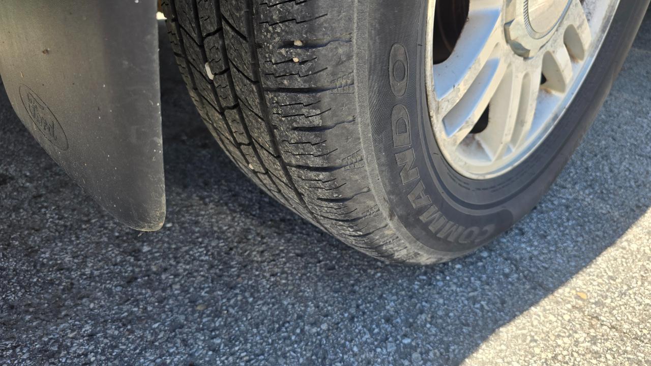 Ford F-150 Lariat SuperCrew Short Bed 2WD 2013