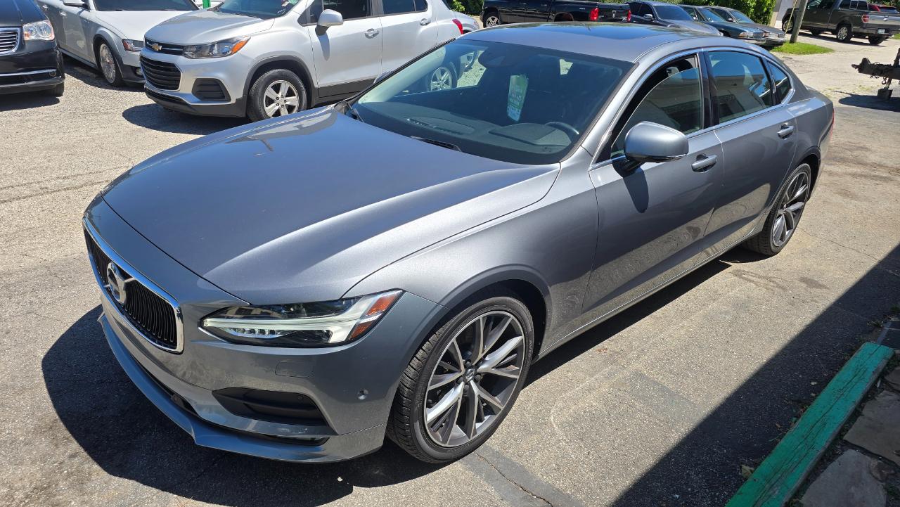 Volvo S90 T6 Momentum AWD 2018
