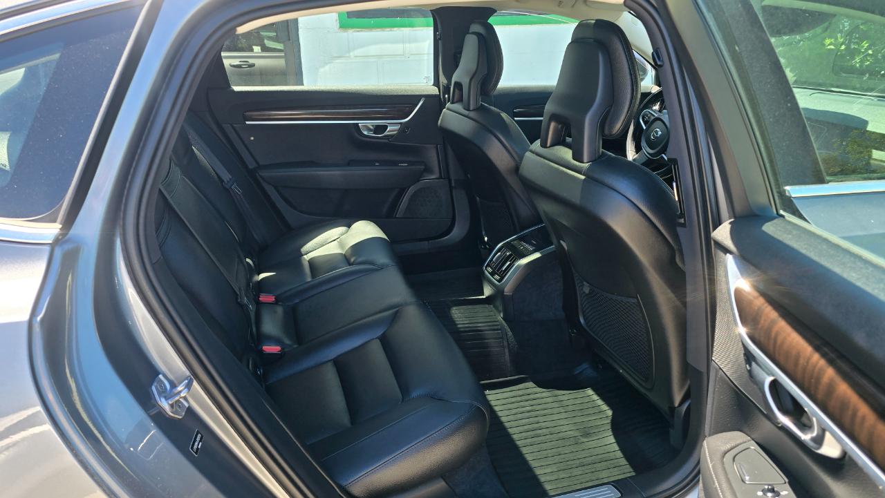 Volvo S90 T6 Momentum AWD 2018