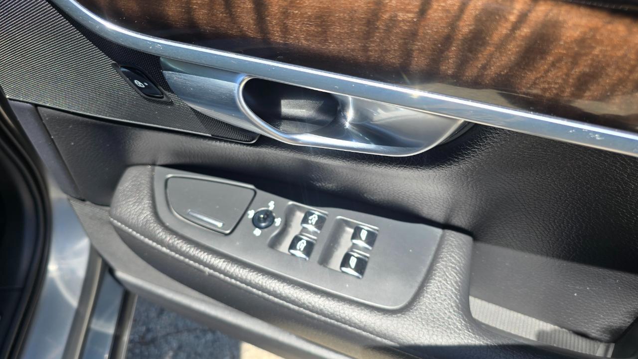 Volvo S90 T6 Momentum AWD 2018