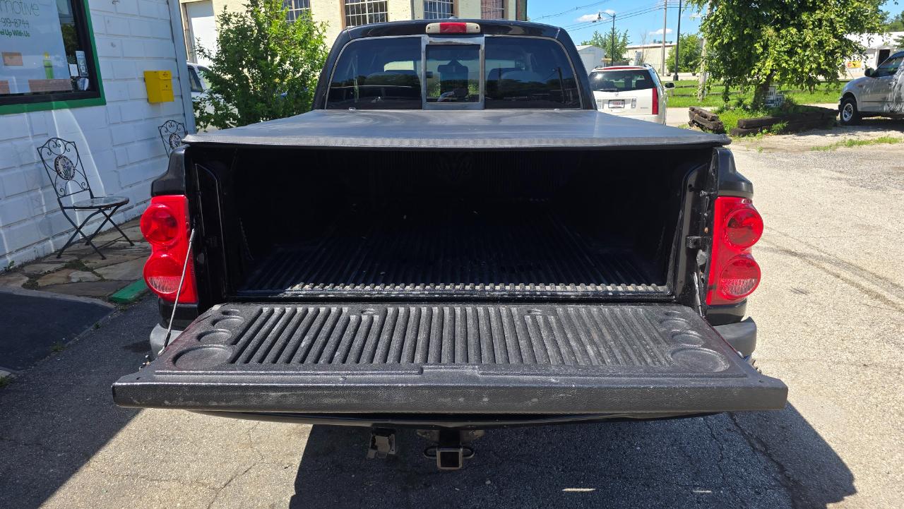 Dodge Dakota SXT Crew Cab 4WD 2008