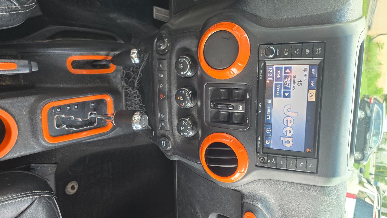 Jeep Wrangler Unlimited Sahara 4WD 2015