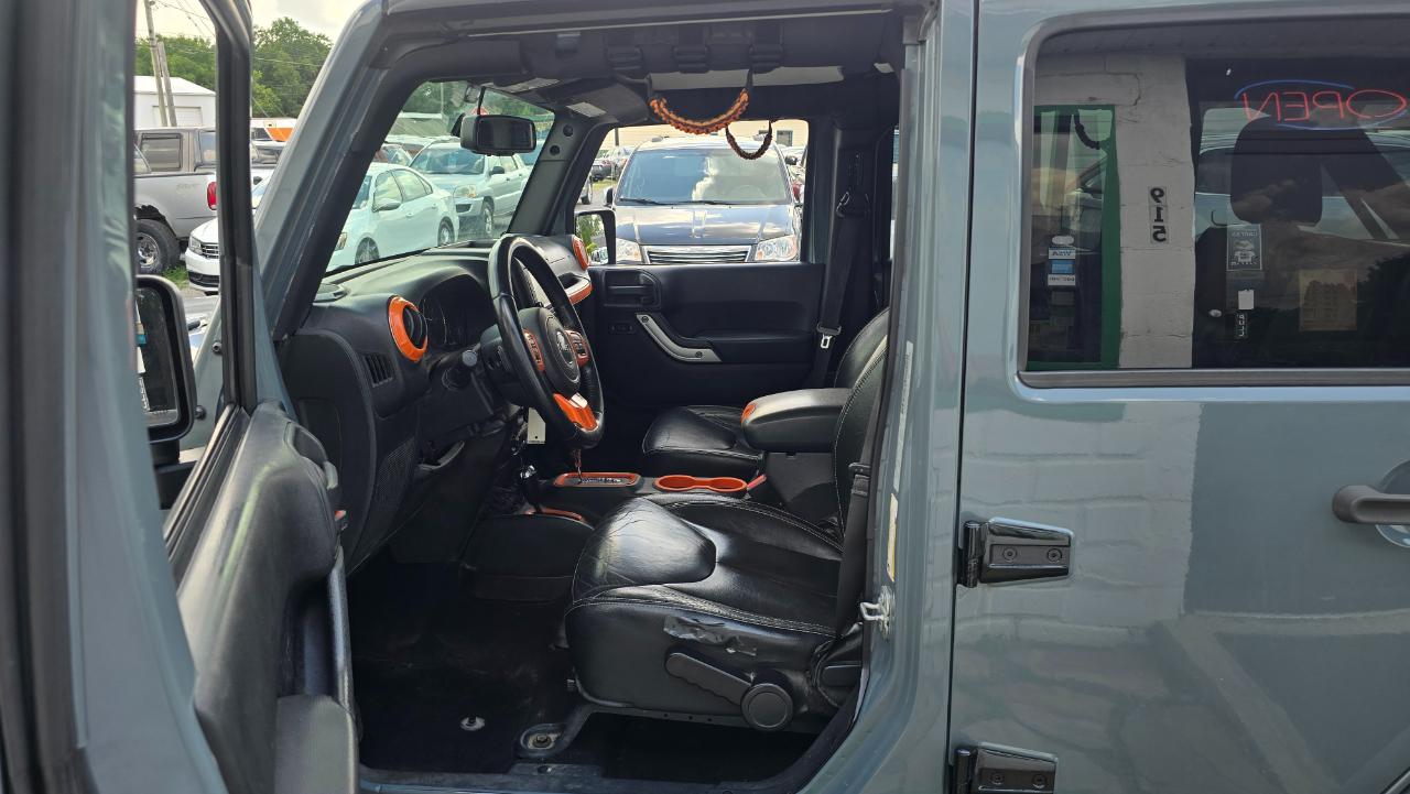 Jeep Wrangler Unlimited Sahara 4WD 2015
