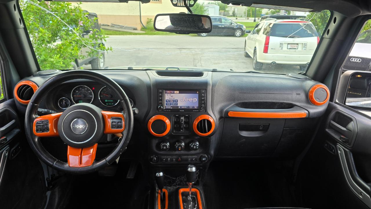 Jeep Wrangler Unlimited Sahara 4WD 2015