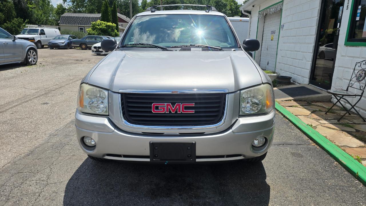 GMC Envoy XL SLE 2WD 2005