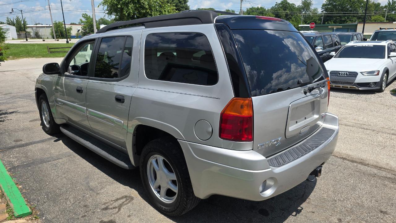 GMC Envoy XL SLE 2WD 2005