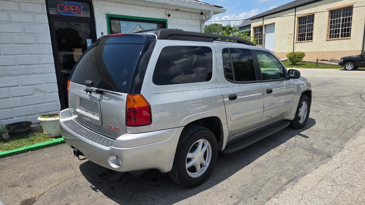 GMC Envoy XL SLE 2WD 2005
