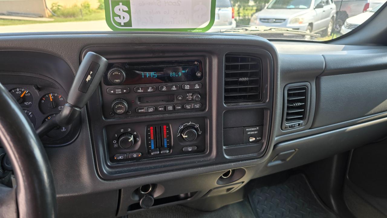 Chevrolet Silverado 1500 Z71 Ext Cab 4WD 4D 2004