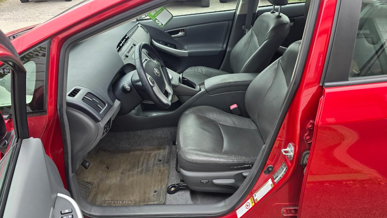 Toyota Prius Prius V 2010