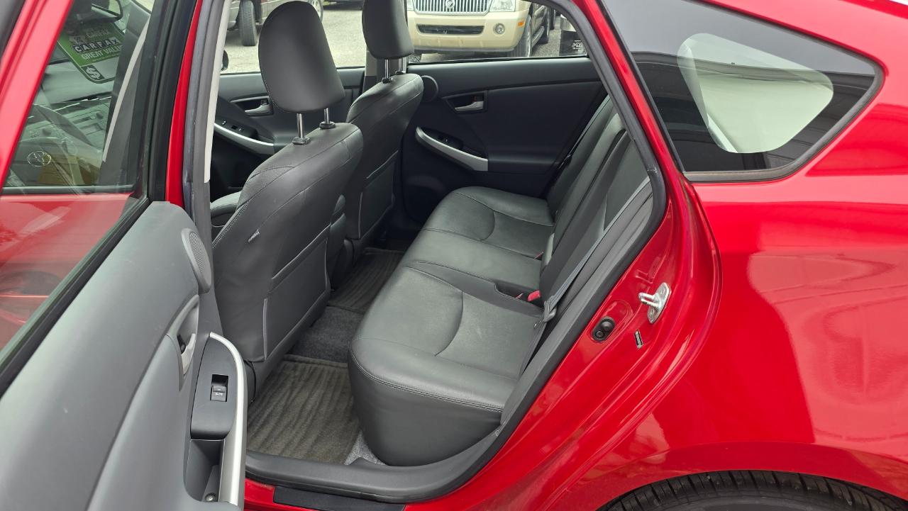 Toyota Prius Prius V 2010