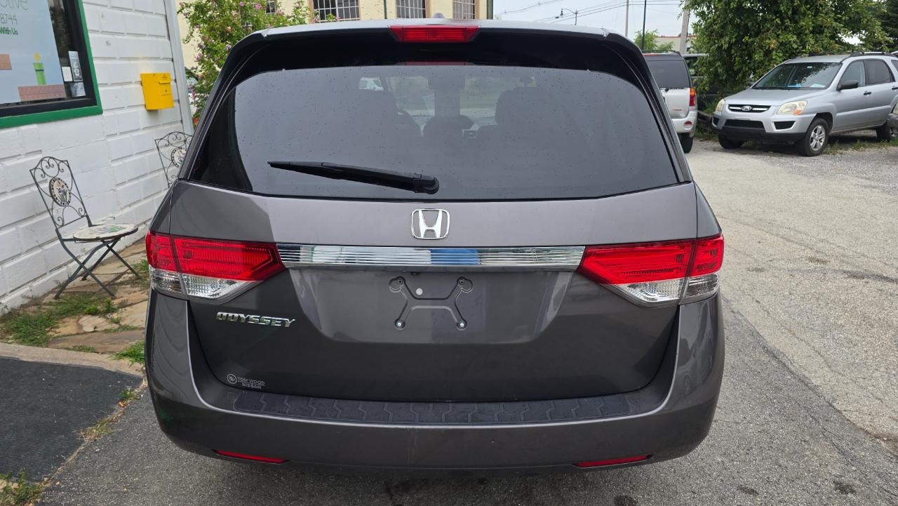 Honda Odyssey EX w/ Leather DVD and Navigation 2015