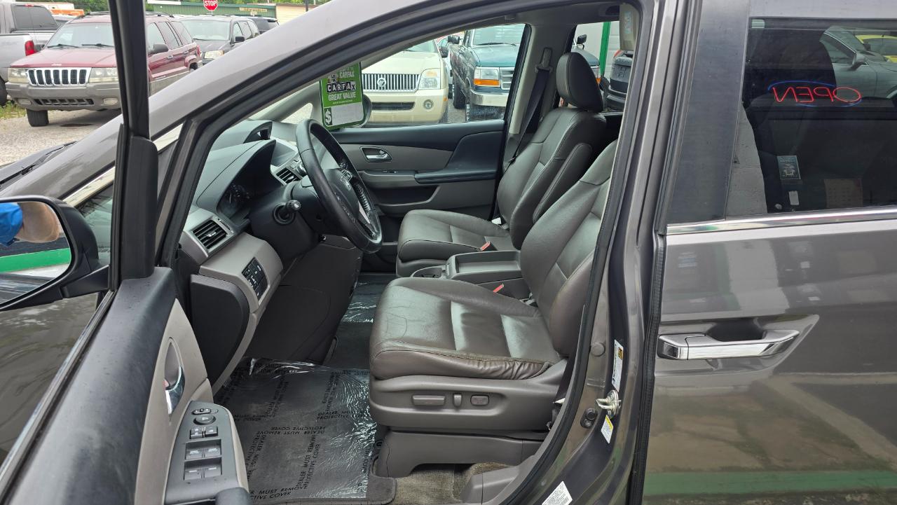 Honda Odyssey EX w/ Leather DVD and Navigation 2015