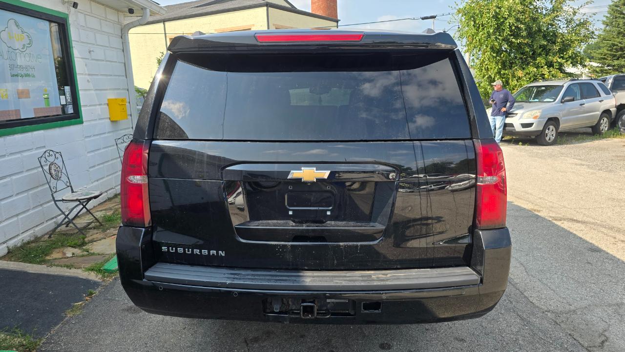 Chevrolet Suburban LT 4WD 2019
