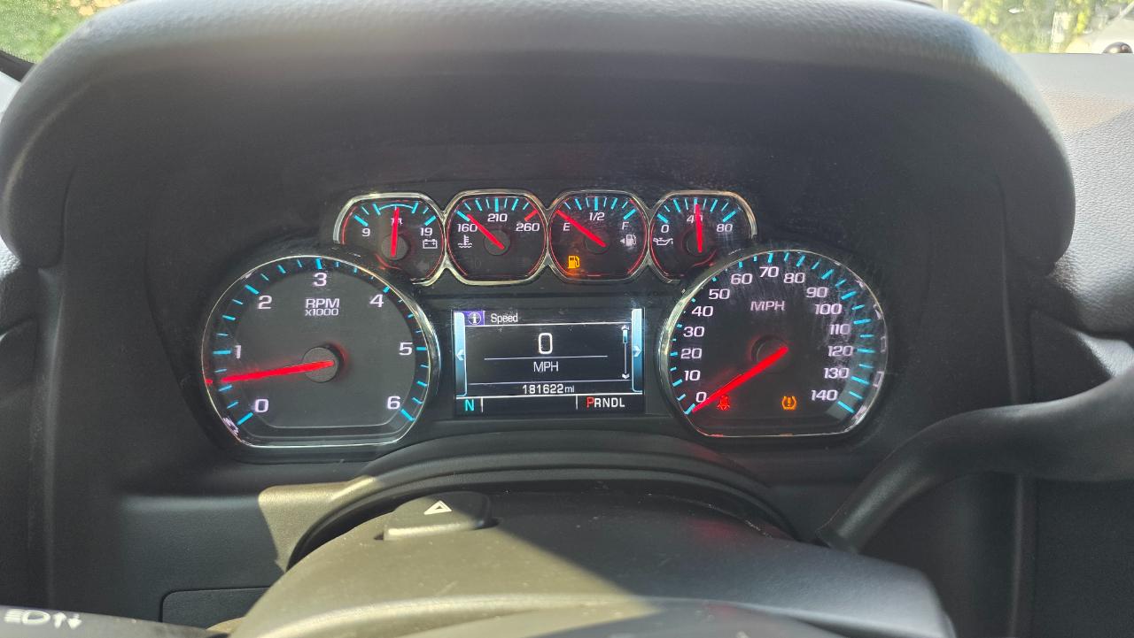 Chevrolet Suburban LT 4WD 2019