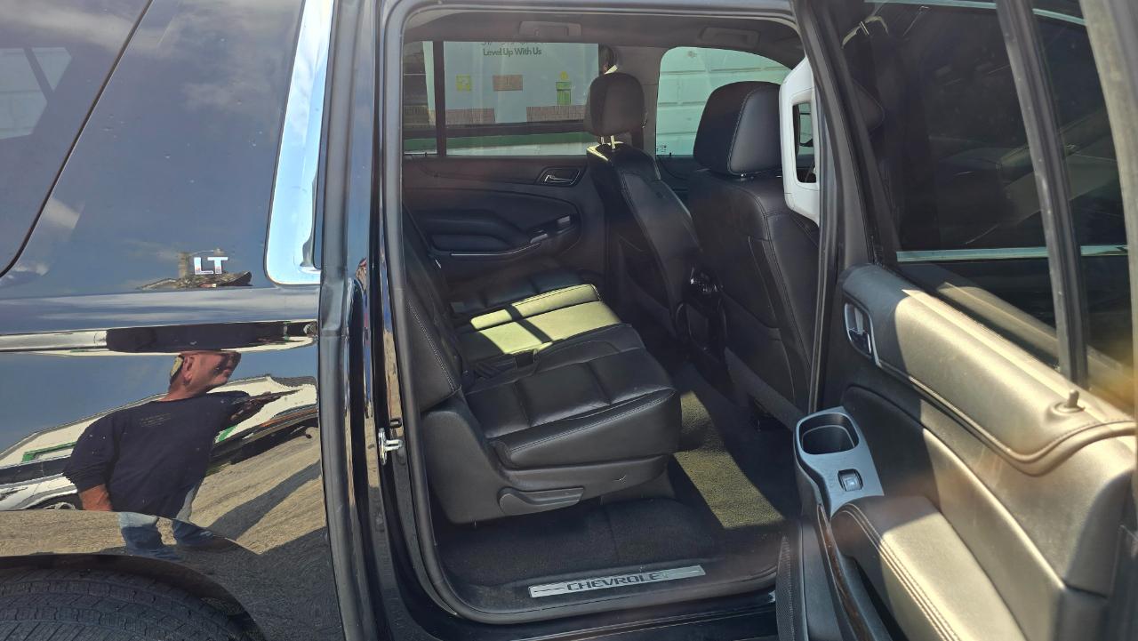 Chevrolet Suburban LT 4WD 2019