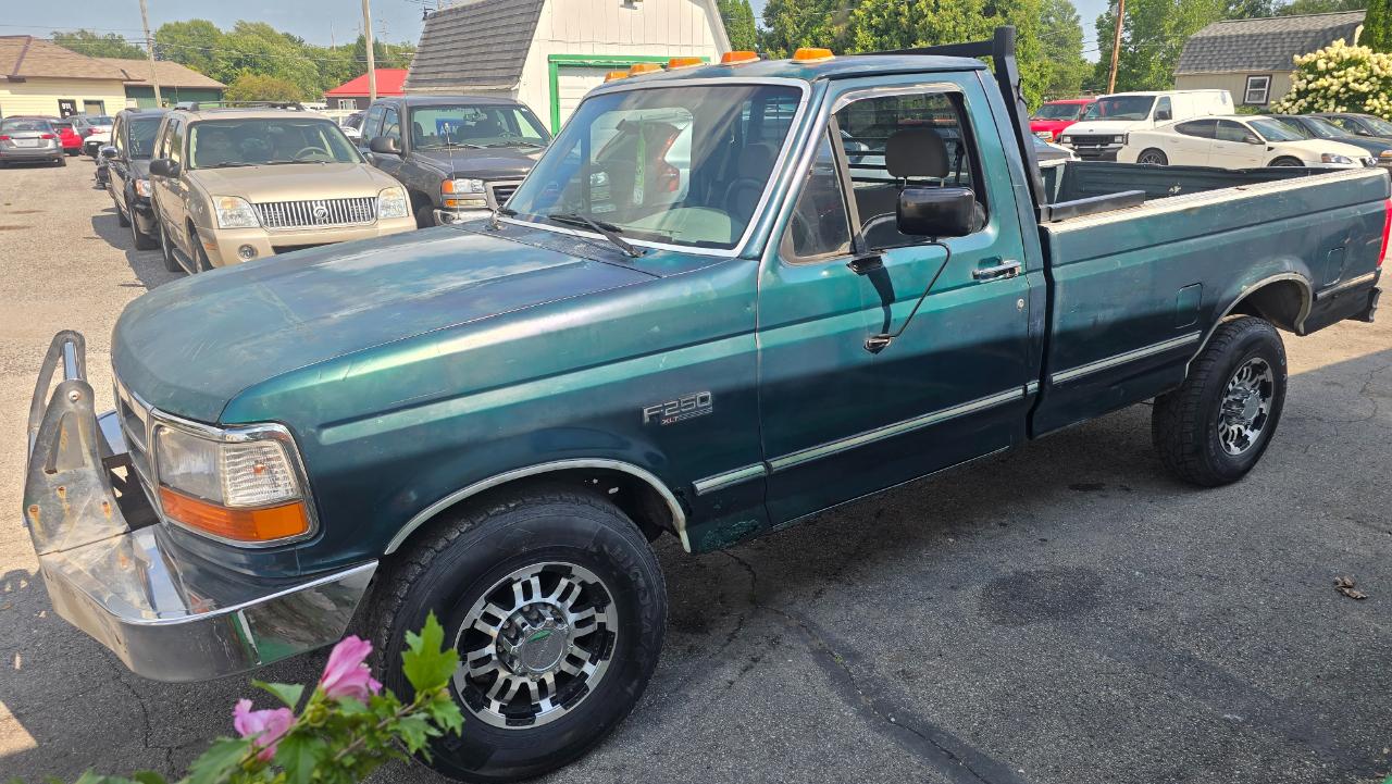 Ford F-250 XL HD Reg. Cab 2WD 1995