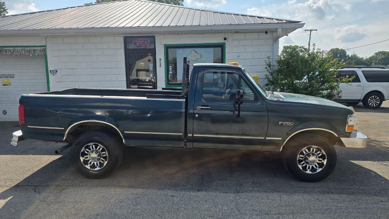 Ford F-250 XL HD Reg. Cab 2WD 1995