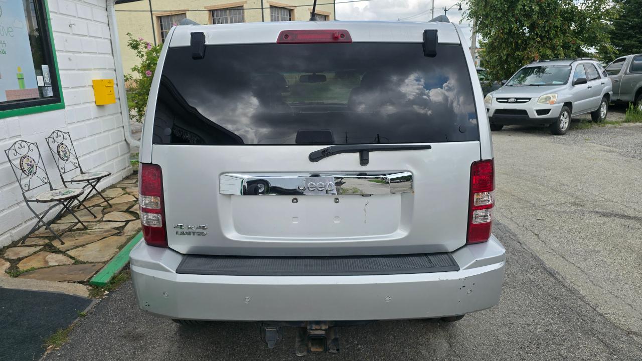 Jeep Liberty Limited 4WD 2011