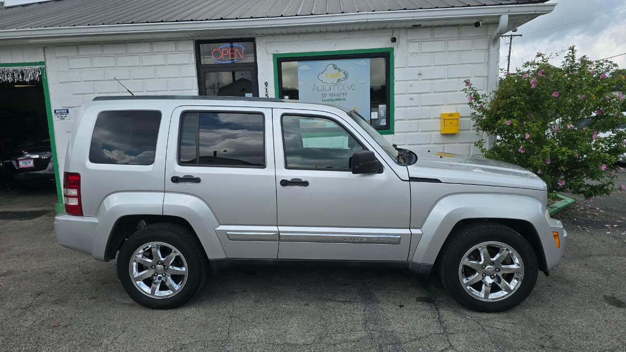 Jeep Liberty Limited 4WD 2011
