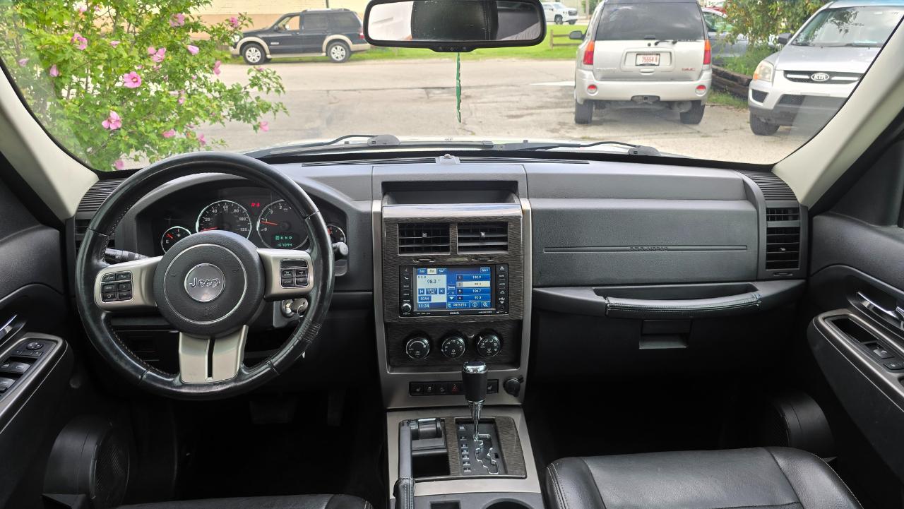 Jeep Liberty Limited 4WD 2011