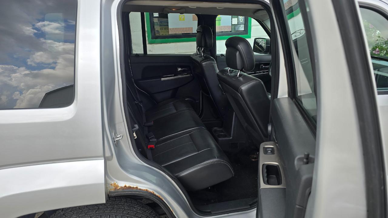 Jeep Liberty Limited 4WD 2011