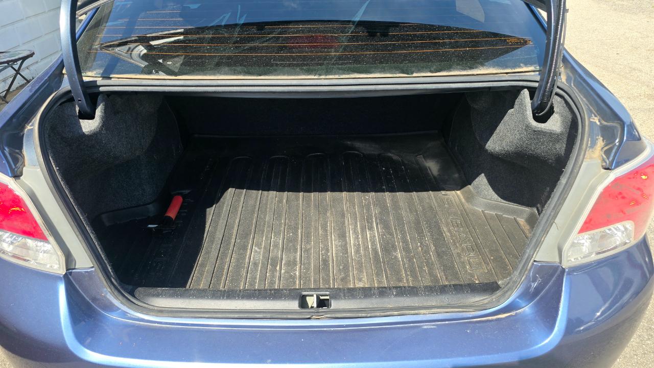 Subaru Impreza Base 4-Door 2014