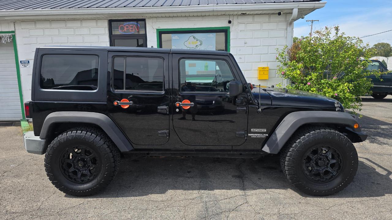 Jeep Wrangler Unlimited Sport 4WD 2012