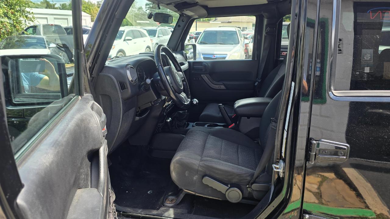 Jeep Wrangler Unlimited Sport 4WD 2012