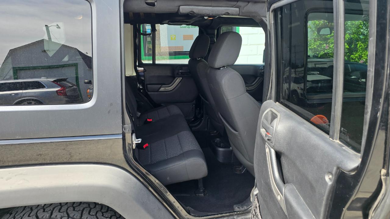 Jeep Wrangler Unlimited Sport 4WD 2012