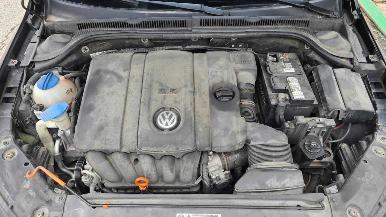 Volkswagen Jetta SE 2012