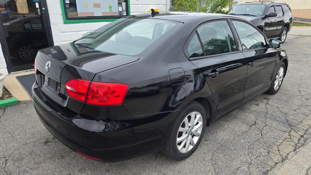 Volkswagen Jetta SE 2012